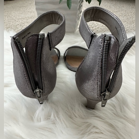 Style & Co Silver Sparkly Evening Shoes Size 8 Medium - Picture 5 of 8